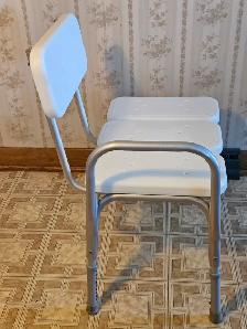 Bathtub/shower bench - Photo 3