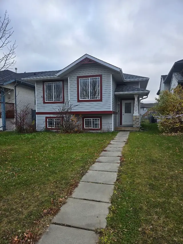 3 Bedroom Available Now -in Mission