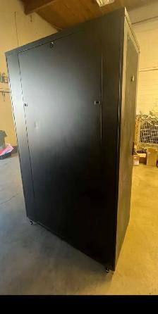 APC 42U Rolling Server Rack - Photo 4