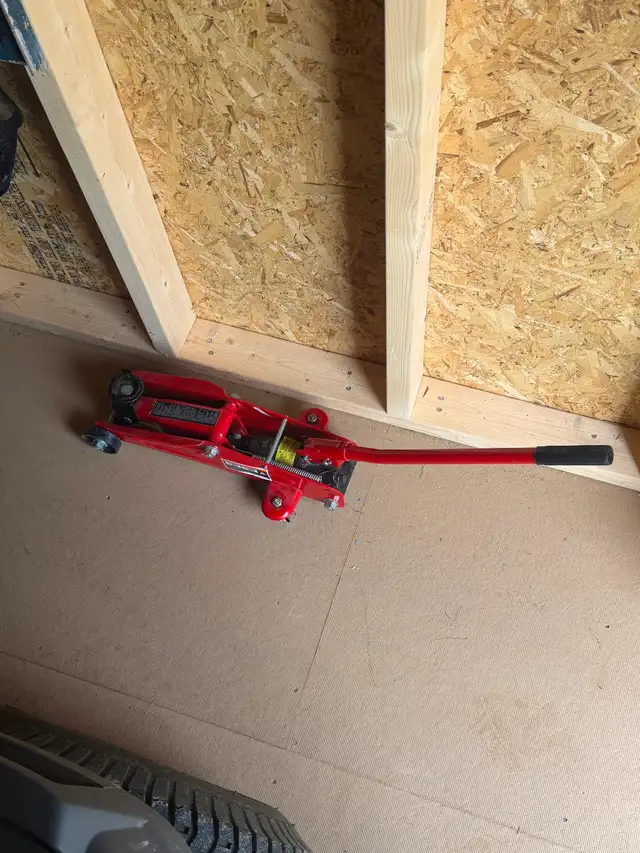 Brand new car jack for sale