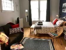 Gorgeous furnished open-studio apartment by Dal