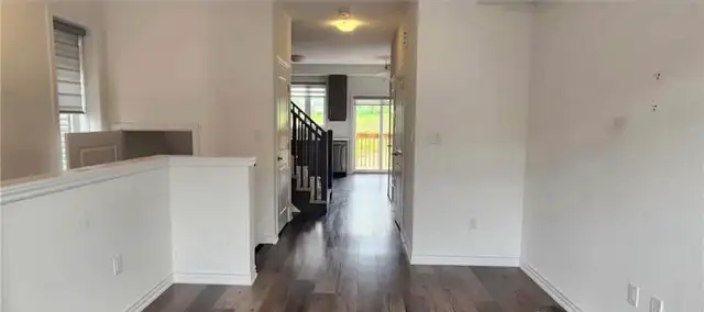 3 Bed 2.5 Bath Townhouse — Beamsville — $2,500/month   utilities