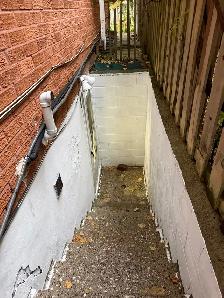 One bedroom basement apartment for rent - Photo 5