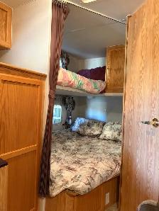 2004 Travelaire/Rustler 5th Wheel Trailer - Photo 6