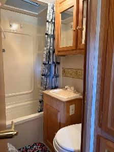 2004 Travelaire/Rustler 5th Wheel Trailer - Photo 7