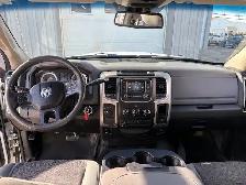 2014 RAM 3500 Crewcab Dually Flatdeck 4x4 - Photo 8