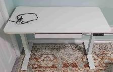 White Electric Standing Desk – Excellent Condition – $250 CAD