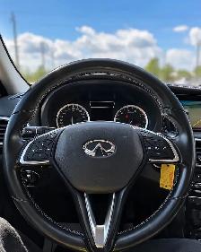 2017 Infiniti QX30 - Photo 9