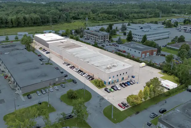 37 Enterprise Ave., Ottawa | 46,802 SF Industrial Building