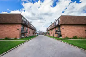 1, 2 & 3 BEDROOM APARTMENTS FOR RENT!