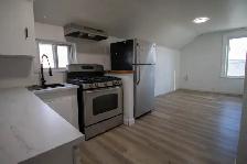 53 Vine St S, St. Catharines - All Inclusive 2 Bed Upper Unit - Photo 2
