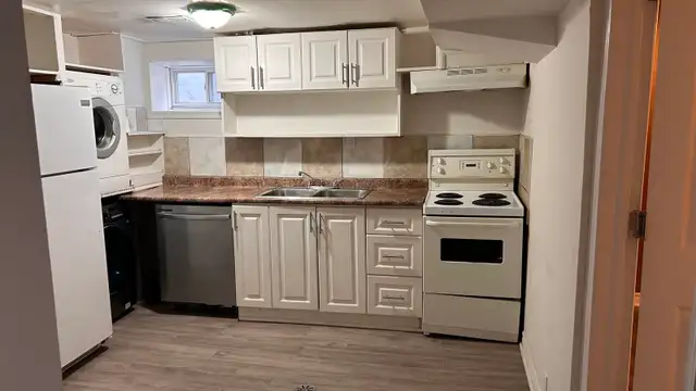 Spacious 3 bedroom 3 bathroom apartment for rent