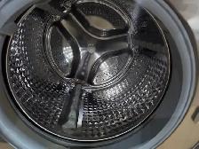 LIKE NEW Samsung 27' Stainless Steel Front-Load Stackable Washer - Photo 3