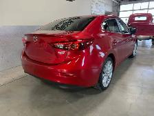 2014 Mazda 3 Sport 3 Sport GT / Low Local Kms / Heated Leather / - Photo 3