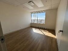 Office for Rent in Saint-Laurent – All Included – From $379/mo