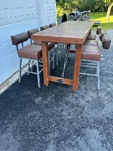 table and chairs - Photo 2