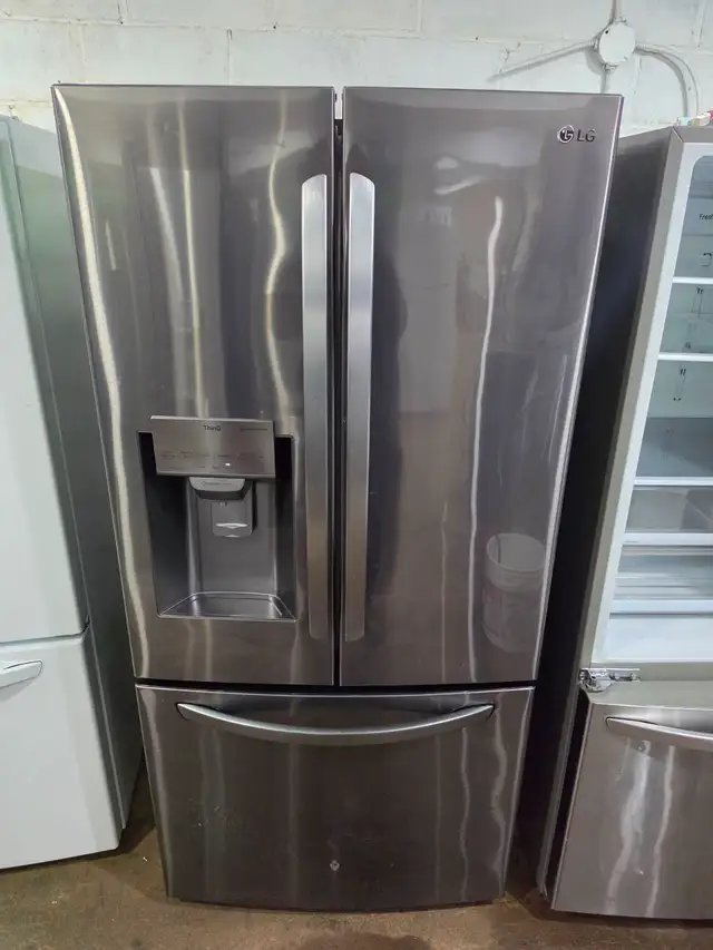 LG ThinQ 33' Black Stainless Steel French Door Fridge Freezer