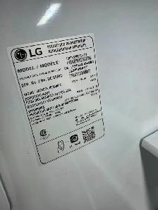 LG ThinQ 33' Black Stainless Steel French Door Fridge Freezer - Photo 3