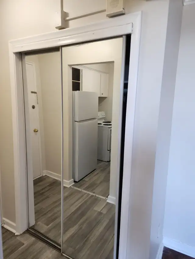 Large 3 bdrm, utilities parking incl, Nov 1st, Keele and Wilson