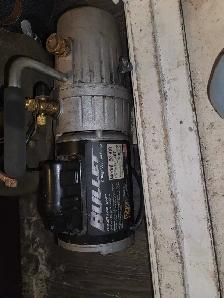 Yellow Jacket Bullet 7 CFM Vacuum Pump - Photo 2