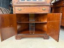 Beautiful Corner Cabinet by Krug - Photo 9