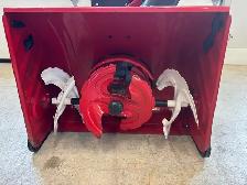 26" Troy-bilt 3 stage snowblower - Photo 4