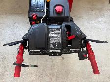 26" Troy-bilt 3 stage snowblower - Photo 5