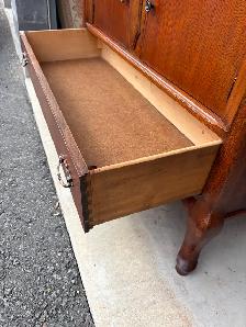 Beautiful Buffet - Photo 9