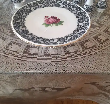 Royal Albert - Senorita