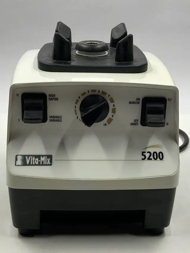Vita-Mix 5200 Blender Base. Like New.