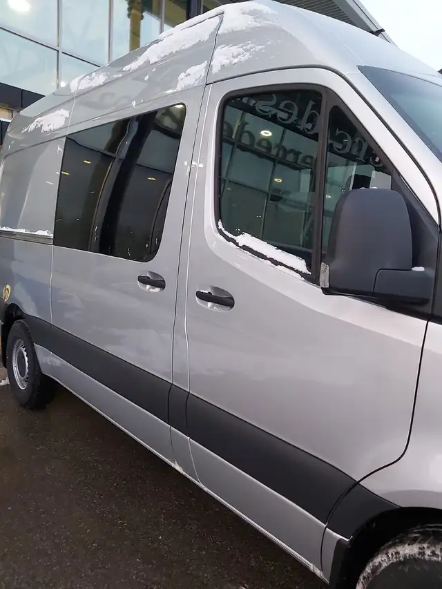 AIRPORT RIDESHARE-SPRINTER VAN