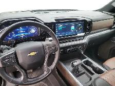 2025 Chevrolet Silverado 1500 Crew Cab Short Box 4-Wheel Drive H - Photo 13