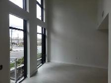 Spacious River District Townhouse for Rent - Photo 2