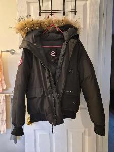 Black Men's Small Canada Goose Jacket