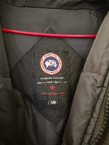 Black Men's Small Canada Goose Jacket - Photo 2
