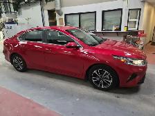 2023 Kia Forte EX FWD - Heated Seats/Wheel, CarPlay, Blind Spot - Photo 9