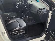 2021 Jeep Compass Altitude 4WD - NAV, Heated Leather/Wheel, Lift - Photo 11