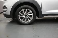 2018 Hyundai Tucson Premium AWD Heated Seats/Wheel, Alloys, LOW - Photo 12