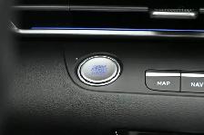 2025 Hyundai Elantra Preferred Tech Sunroof, Bluelink, Apple/And - Photo 12