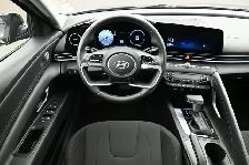 2025 Hyundai Elantra Preferred Tech Sunroof, Bluelink, Apple/And - Photo 21
