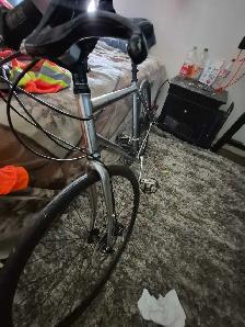 Sirrus sports aluminum bike specialized 11 pounds - Photo 2