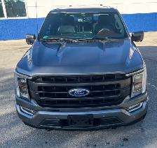 2022Ford F150 lariat 37,000 km