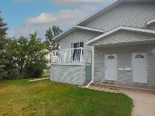 #4822 - 2 Bedroom Fourplex for Rent $1400 Available Dec 1st