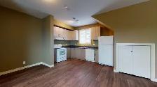#6147 - 2 Bed/ 1 bath Townhouse for Rent $1400 water included! - Photo 4