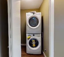 #6147 - 2 Bed/ 1 bath Townhouse for Rent $1400 water included! - Photo 13