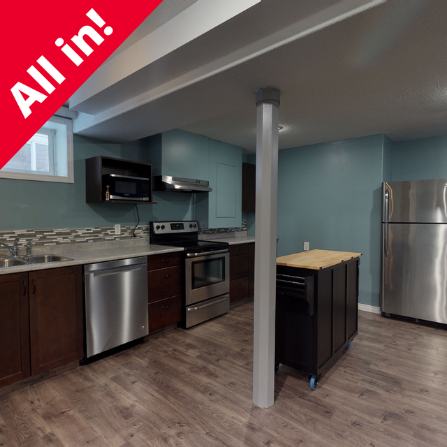#5972 - 1 Bed/ 1 Bath Basement Suite $1175 Available Dec 1st