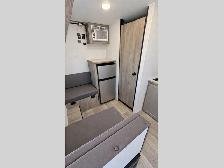 2027 Sunset Park RV Sunlite 13BD - Photo 4