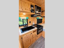 2027 Sunset Park RV Sunlite 16BH - Photo 4