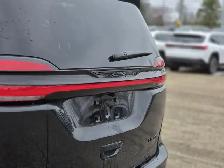 2027 Chrysler Pacifica Limited - Photo 15