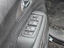 2027 Chrysler Pacifica Limited - Photo 18